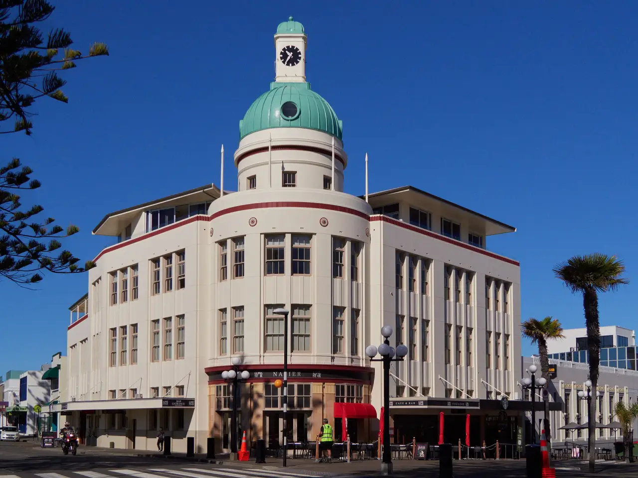 Art Deco buildings in Napier
