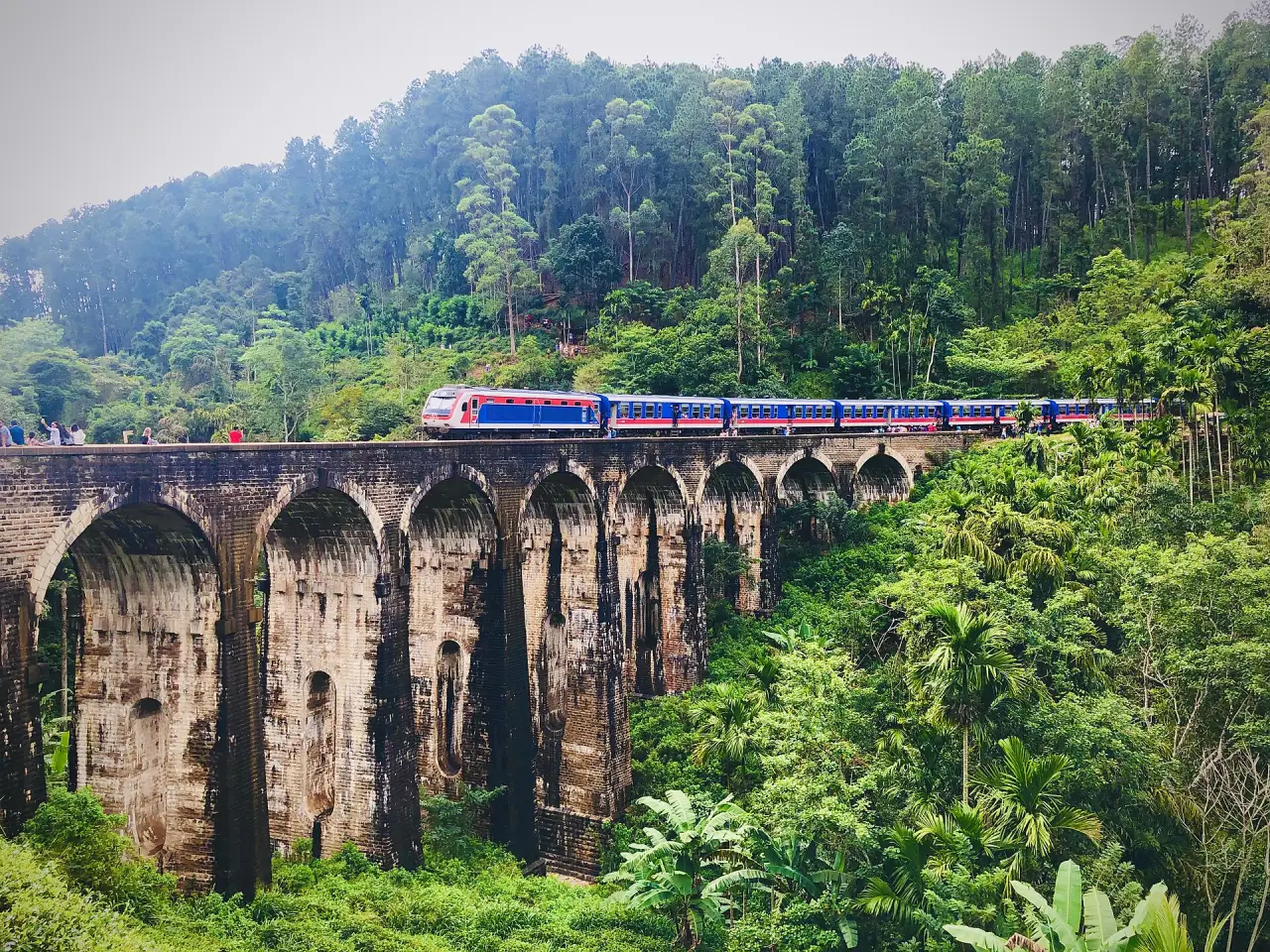 Nine Arch Bridge and Little Adam's Peak, Ella