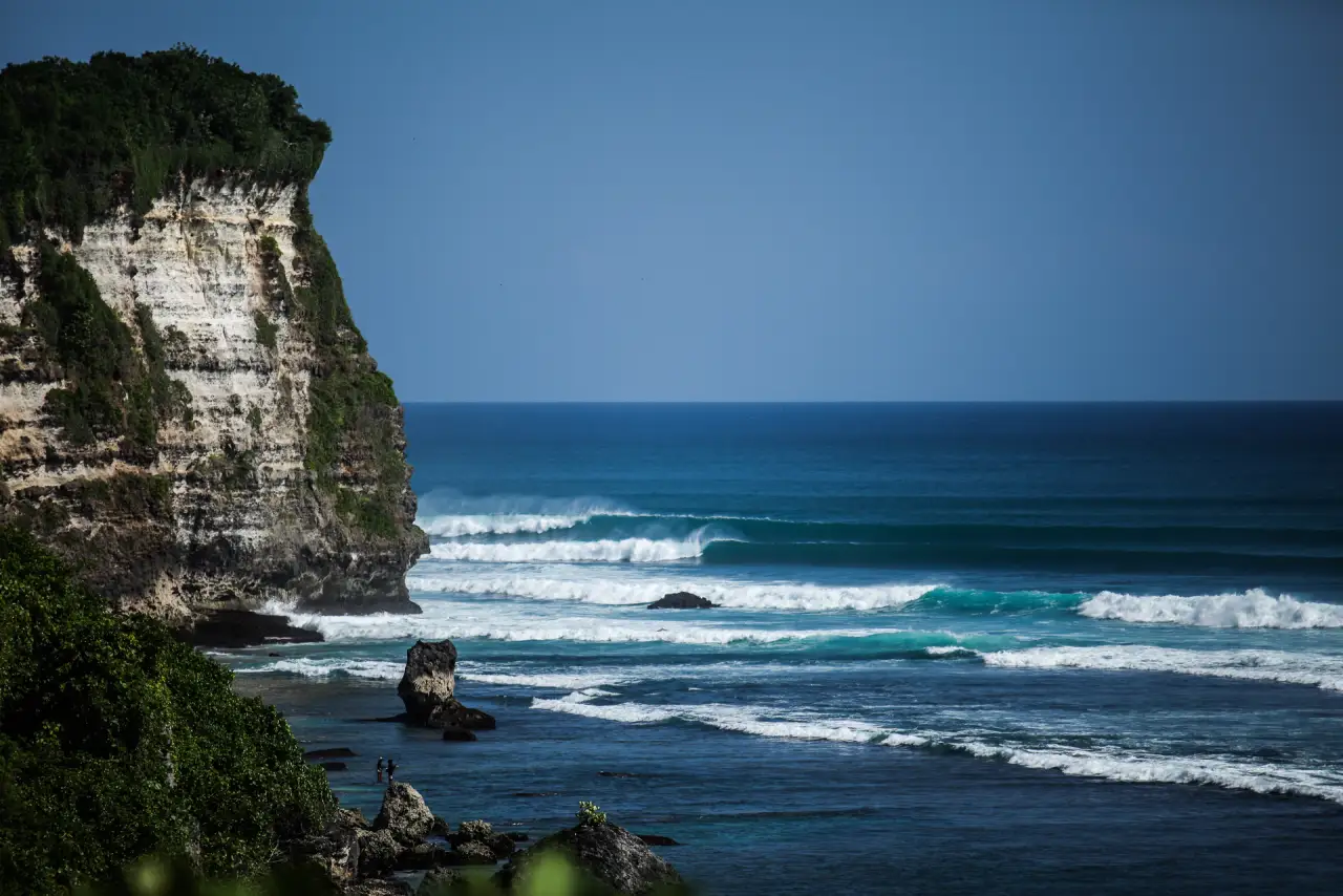 Uluwatu Clifftop & Seminyak Sands