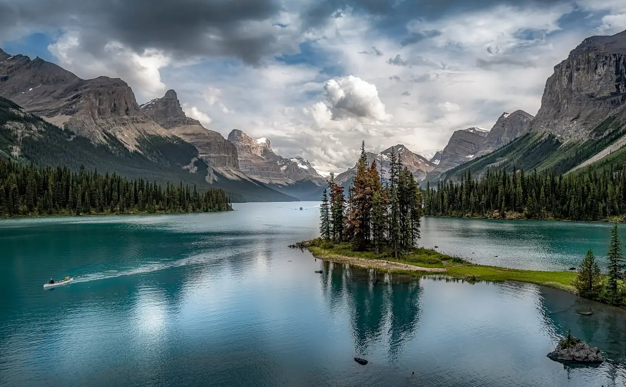 Maligne Valley and Spirit Island, Jasper