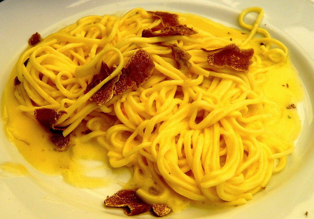 White Truffle Hunt and Farmhouse Lunch in Piedmont — detail