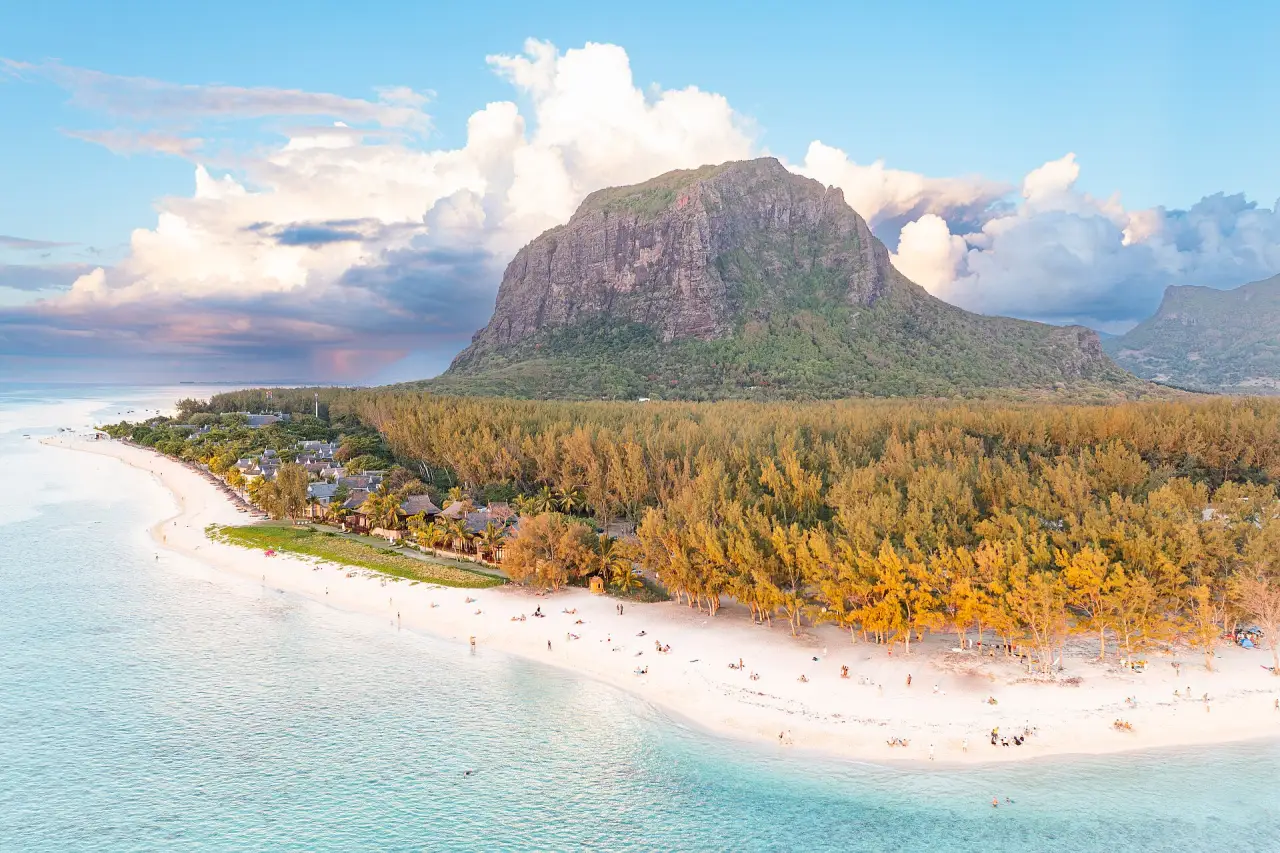 Le Morne Brabant and Its History