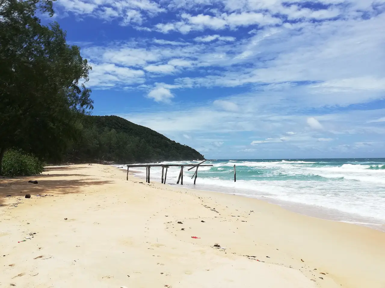 A quiet beach on Koh Rong A quiet beach on Koh Rong