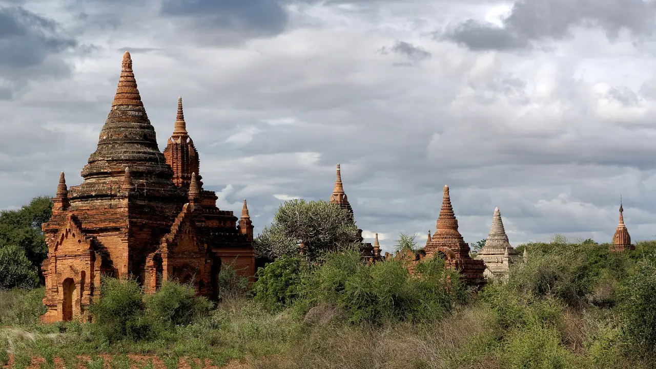 Temples across the Bagan plain