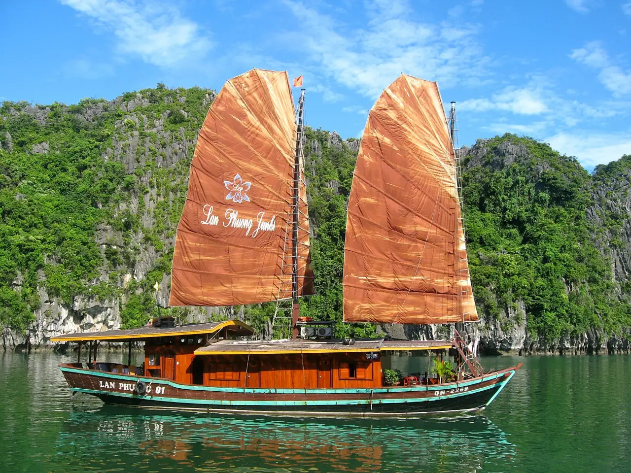 Vietnam Luxury Experience