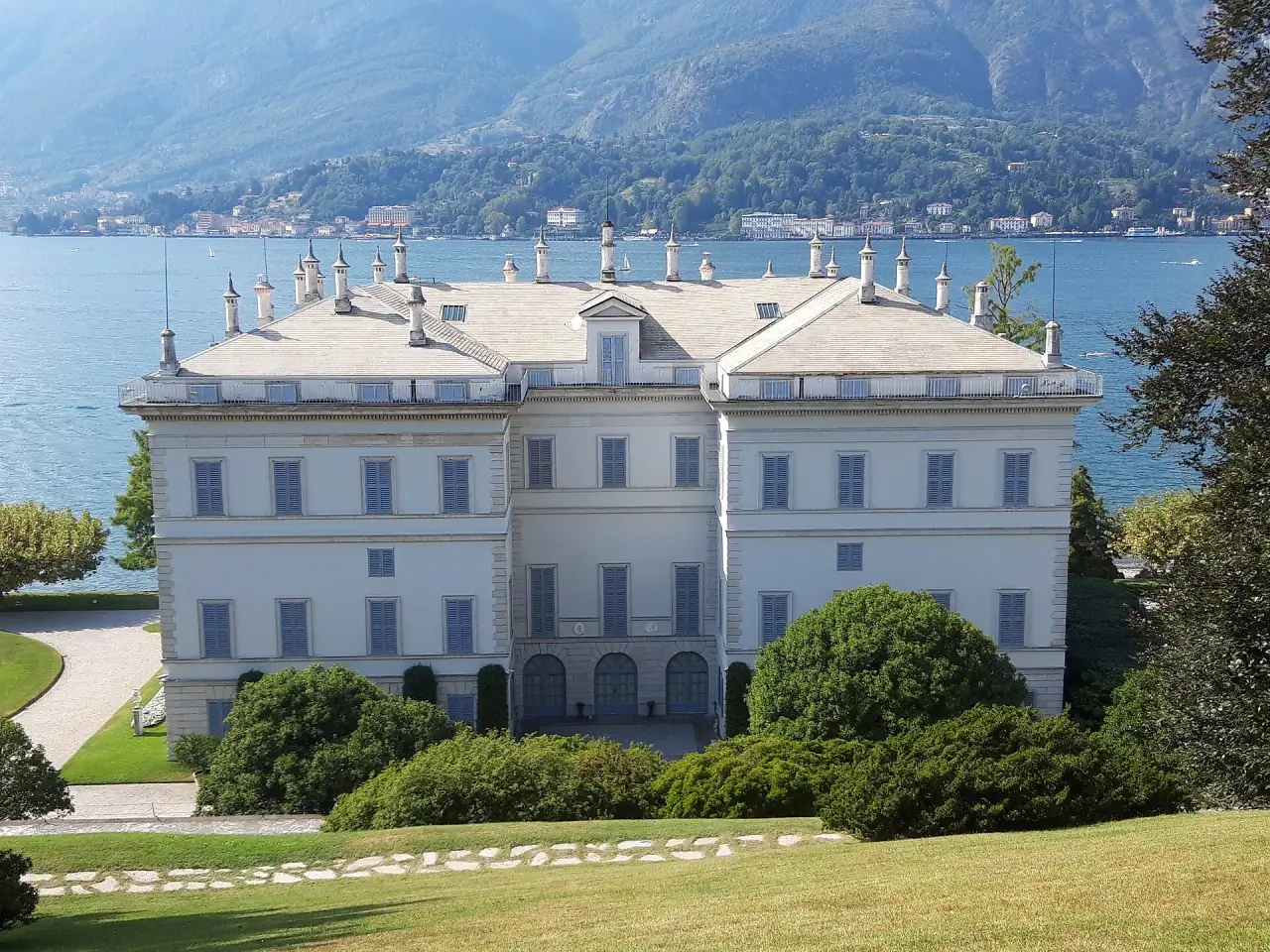 A lakeside villa and its gardens on Lake Como A lakeside villa and its gardens on Lake Como