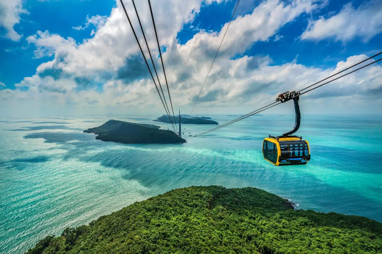 The Hon Thom cable car over the sea, Phu Quoc