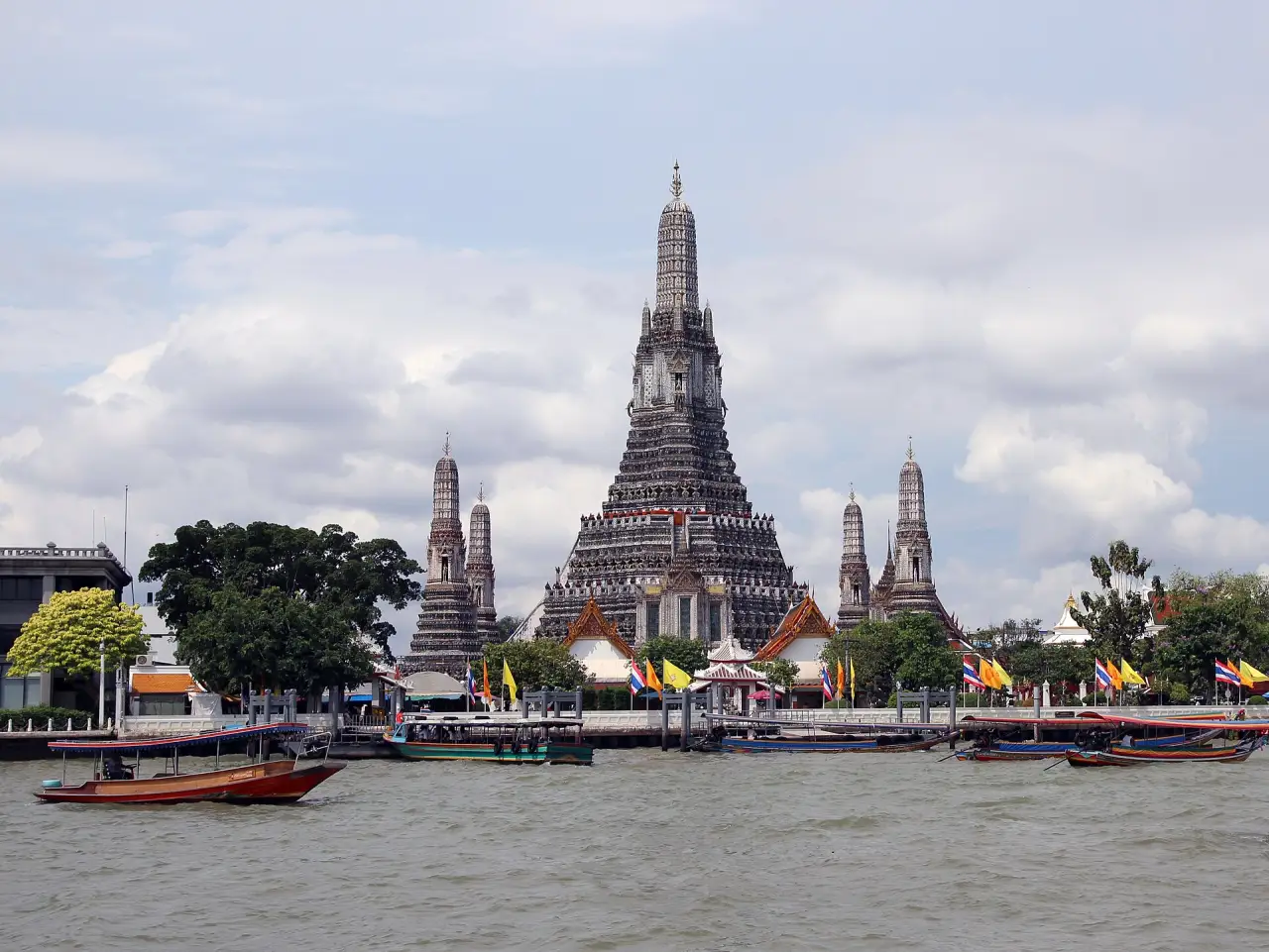 Wat Arun on the Chao Phraya river, Bangkok