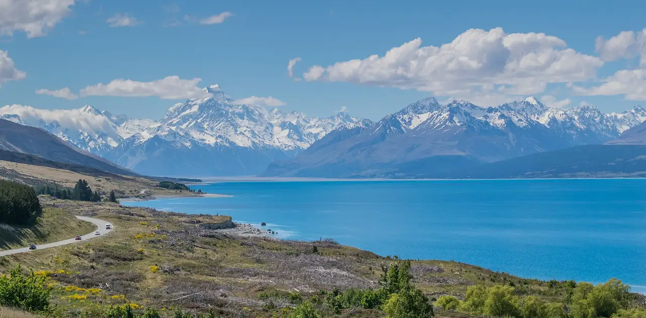 Lake Pukaki with Aoraki / Mount Cook beyond Lake Pukaki with Aoraki / Mount Cook beyond