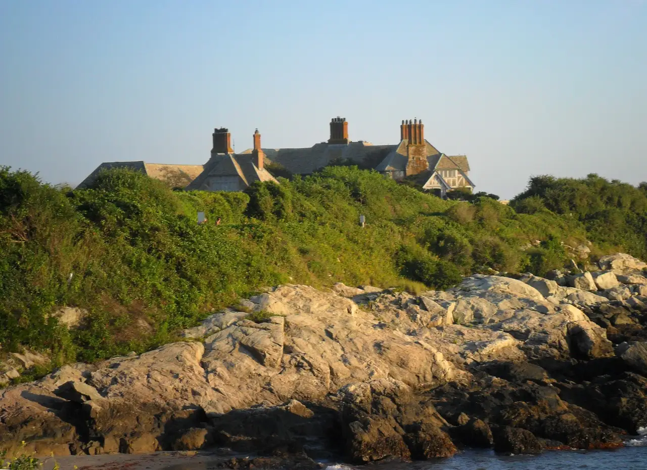 A mansion above the Cliff Walk, Newport A mansion above the Cliff Walk, Newport